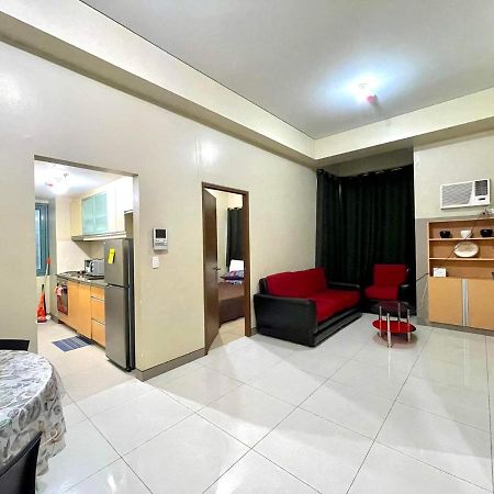 Lovely 2 Bed Room Condo Infront Of Naia Terminal 3 Manila Exteriör bild