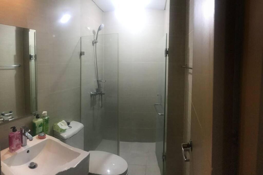 Lovely 2 Bed Room Condo Infront Of Naia Terminal 3 Manila Exteriör bild