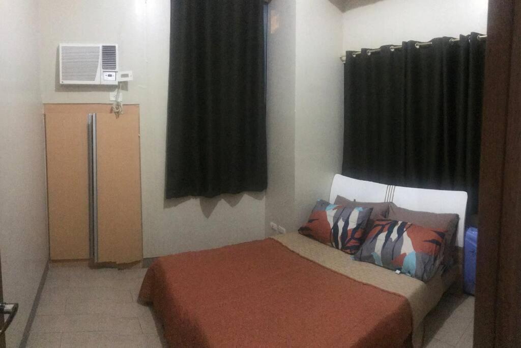 Lovely 2 Bed Room Condo Infront Of Naia Terminal 3 Manila Exteriör bild