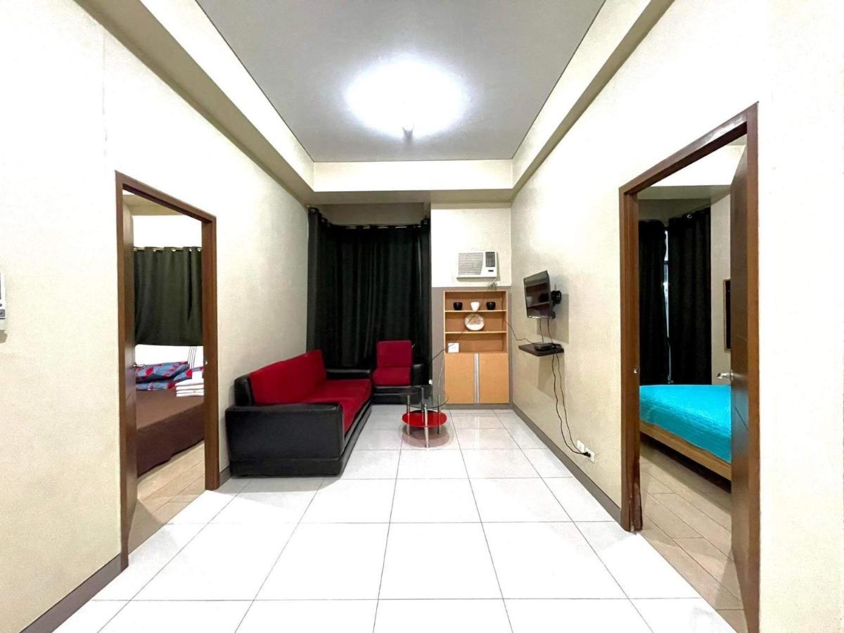Lovely 2 Bed Room Condo Infront Of Naia Terminal 3 Manila Exteriör bild